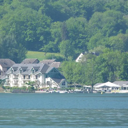 Apartment Au Bord Du D'annecy, Type Loft, Dans Avec Et Ponton Privee