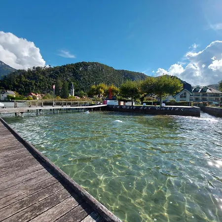 Au Bord Du D'annecy, Type Loft, Dans Avec Et Ponton Privee * Duingt