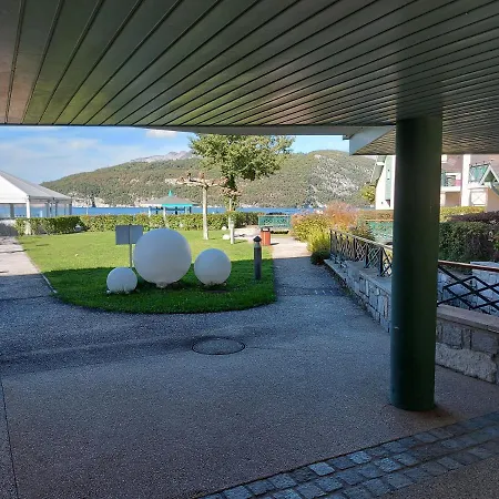 Au Bord Du D'annecy, Type Loft, Dans Avec Et Ponton Privee Apartment *
